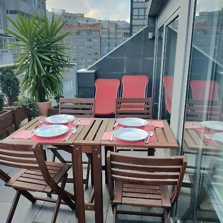 Penthouse With Terrace And Views Near Oza's Beach Apartment