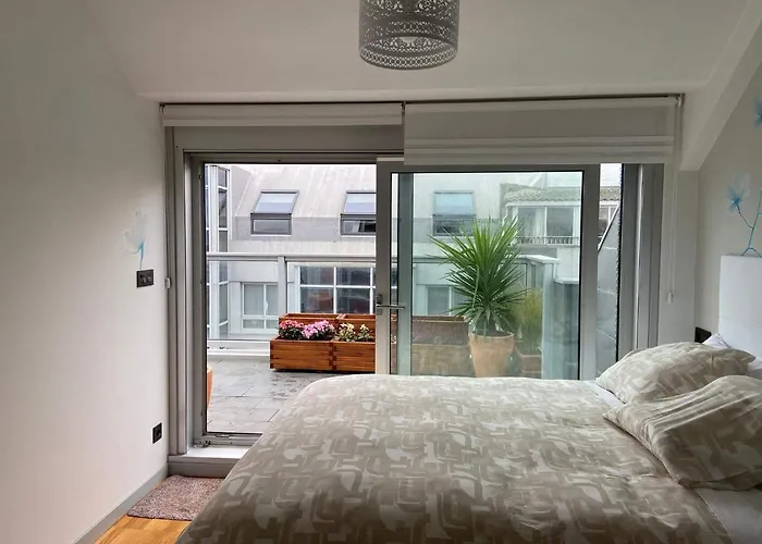 Apartamento Penthouse With Terrace And Views Near Oza's *
